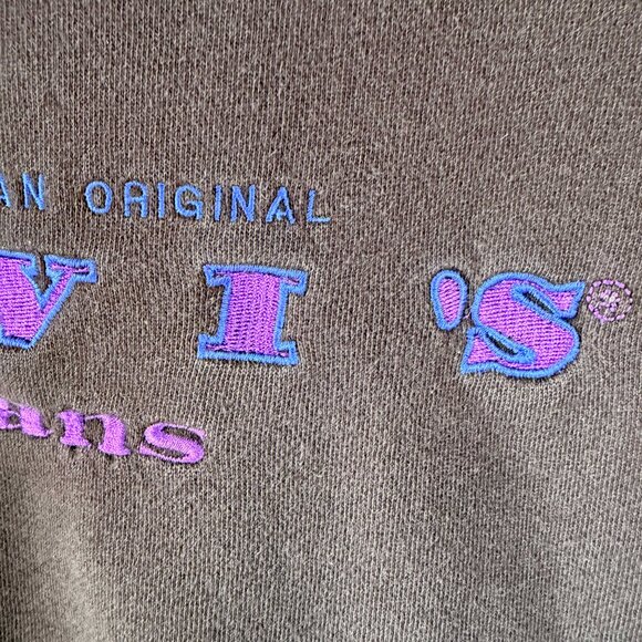 Vintage Levi's Embroidered Crewneck Sweatshirt 90s Cropped Purple Logo Streetwea - Picture 5 of 6